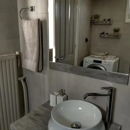 A & V Luxury - * Kalamata